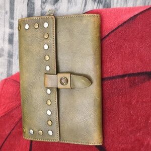 Patricia Nash distressed wallet